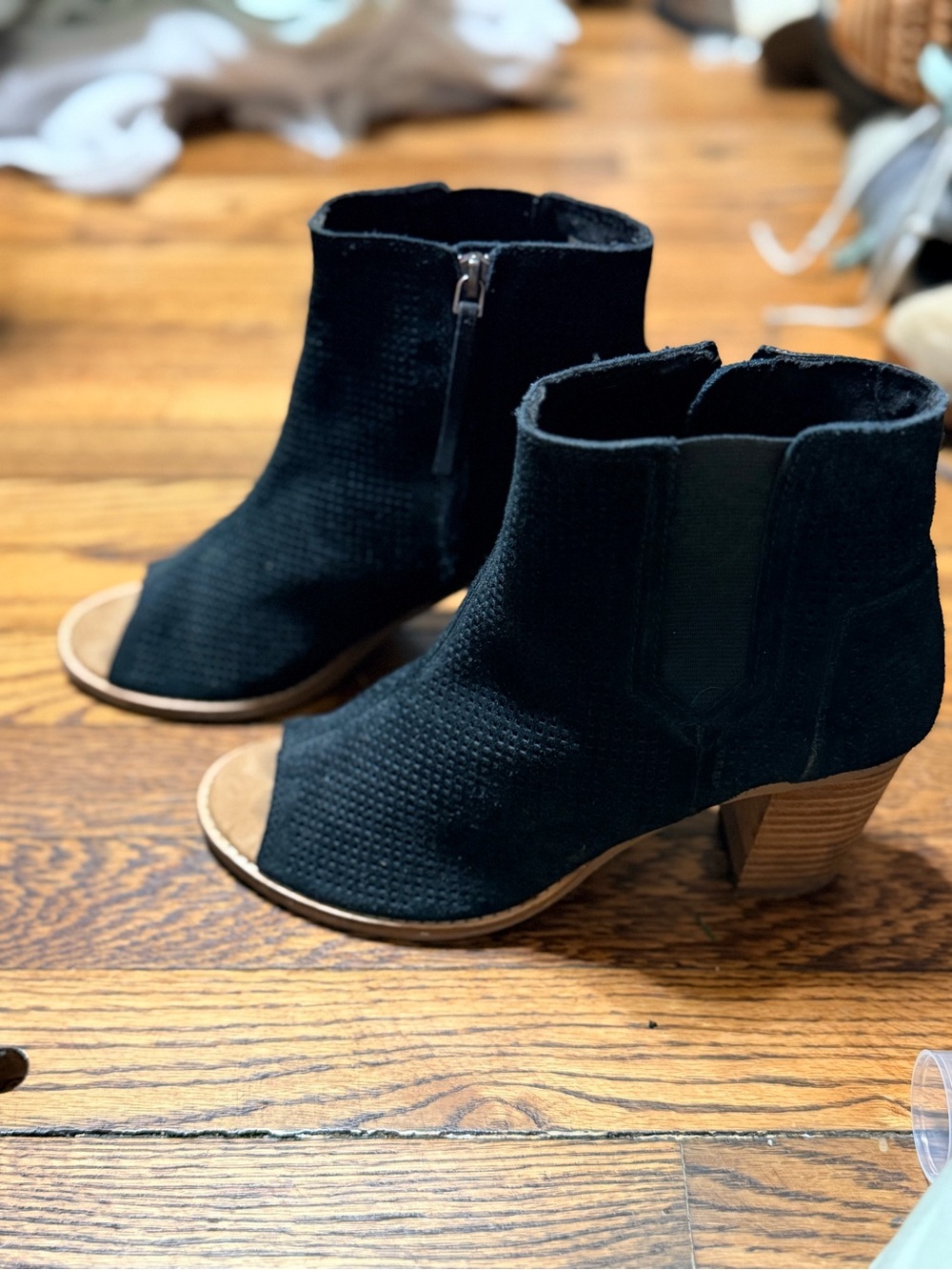 TOMS Majorca Black Suede Perforated Peep Toe Block Heel Booties Women’s 8
